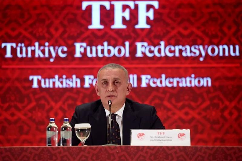 القبض علي رئيس لجنة الحكام ومساعديه
