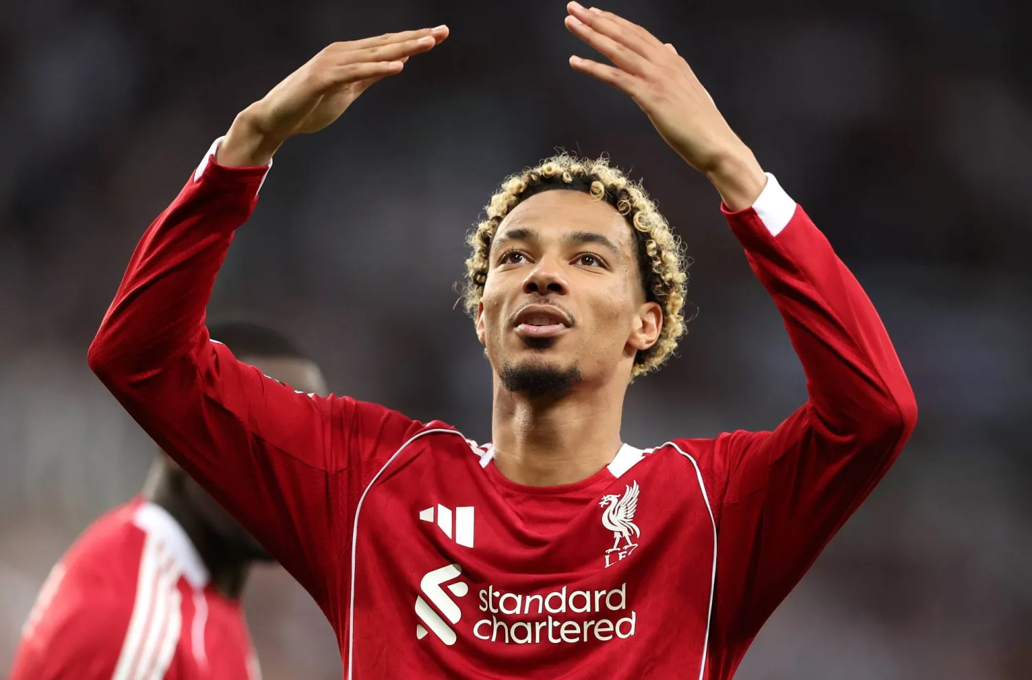 إيكيتيكي يقترب من إنهاء كابوس الإصابة والعودة للملاعب