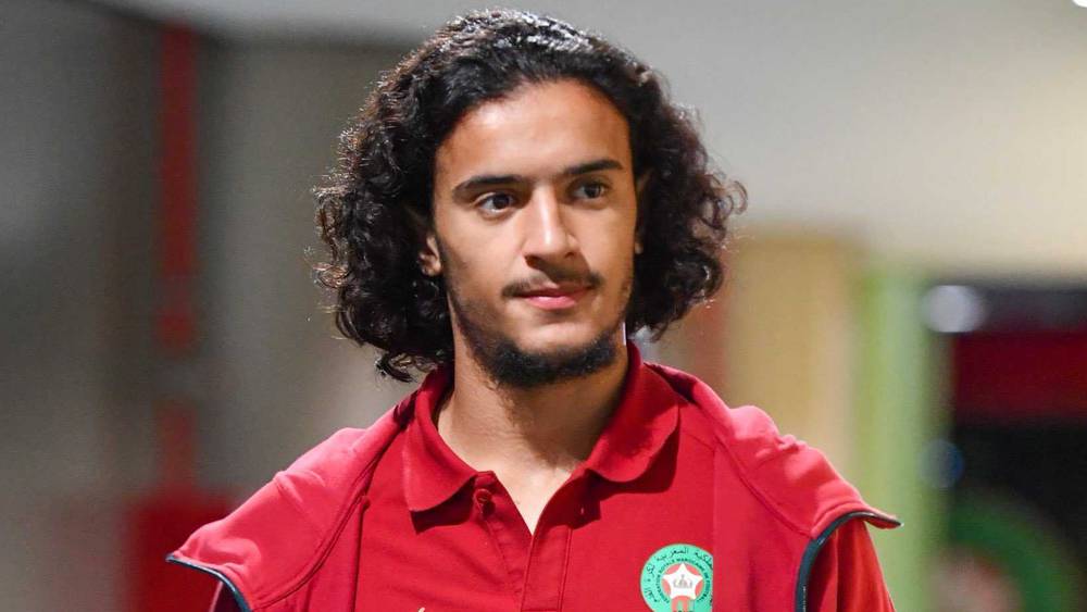 بوعدي يترقب لقاء مالي ويشيد بوفاء الجماهير في أول ظهور له بطنجة