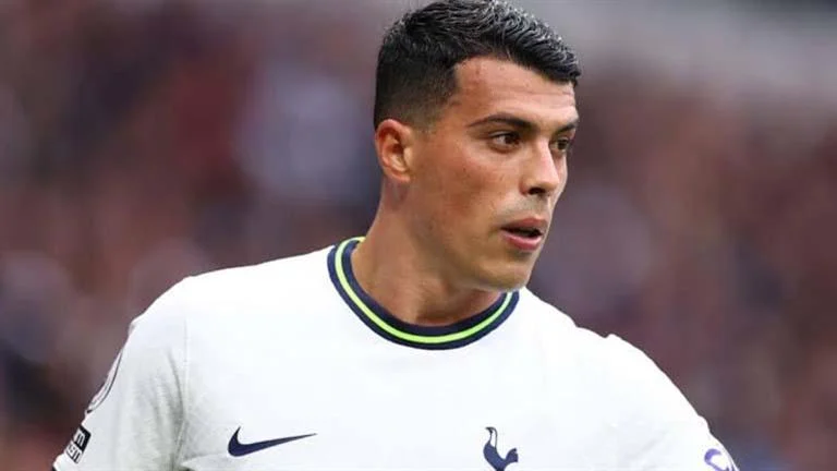 ريال مدريد يتحرك لخطف هدف برشلونة في سوق الانتقالات