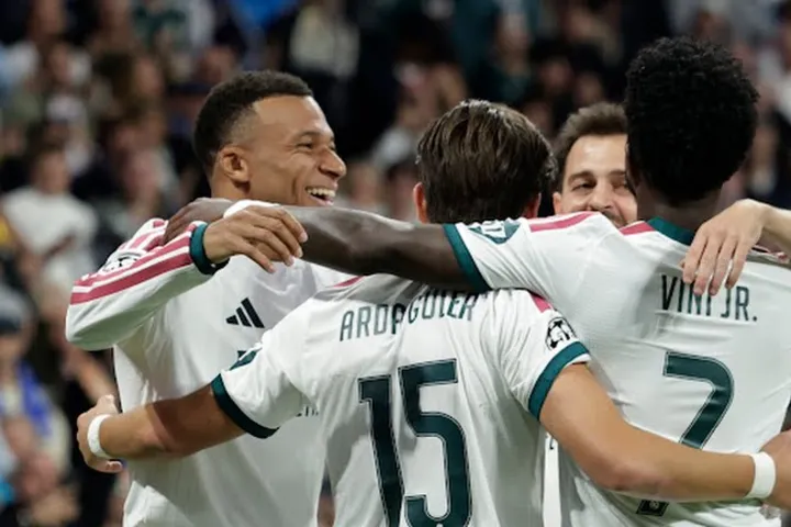 ريال مدريد يضرب لايبزيج برباعية ويواصل زحفه في دوري أبطال أوروبا